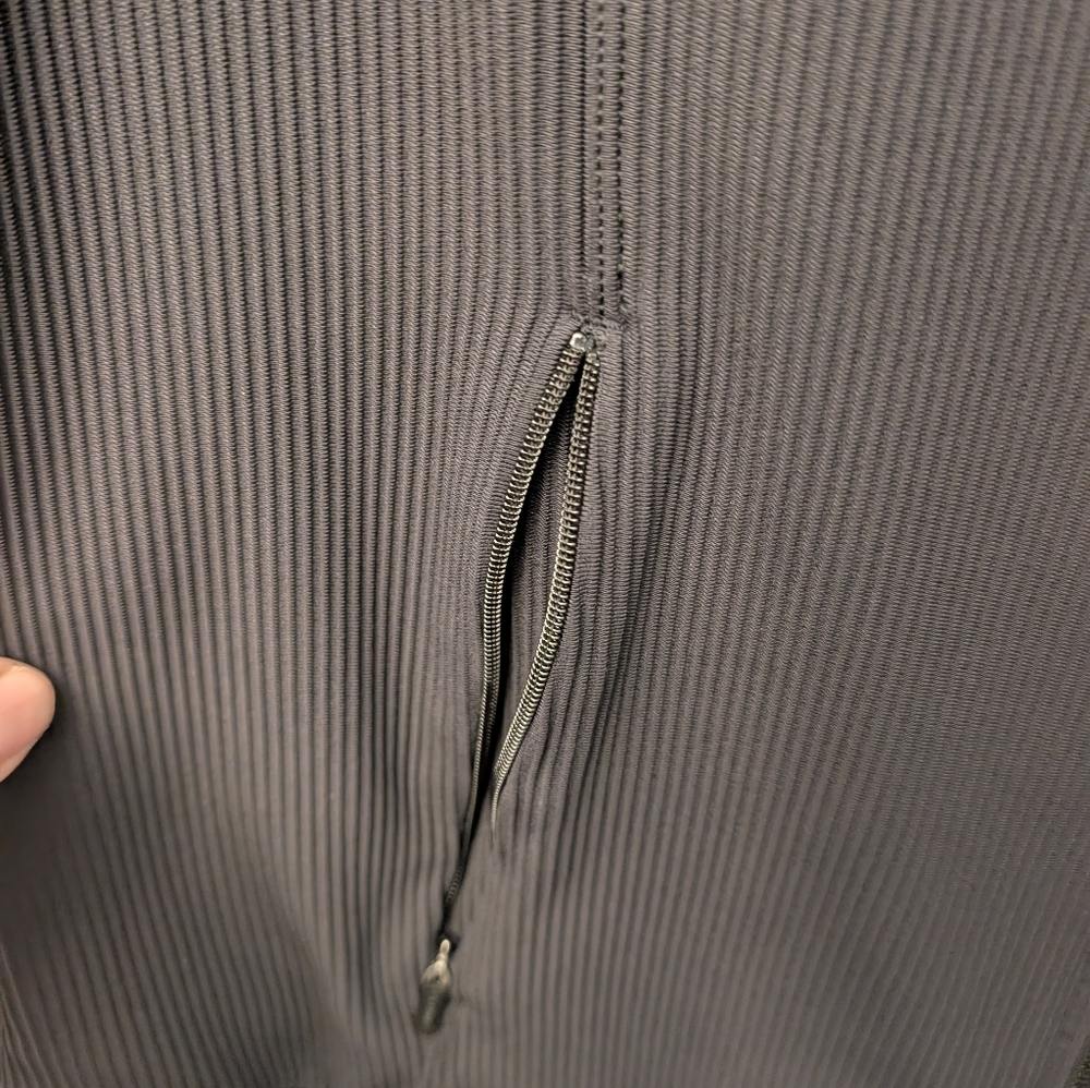 Athleta Salutation Ribbed Jacket size L - Picture 4 of 8